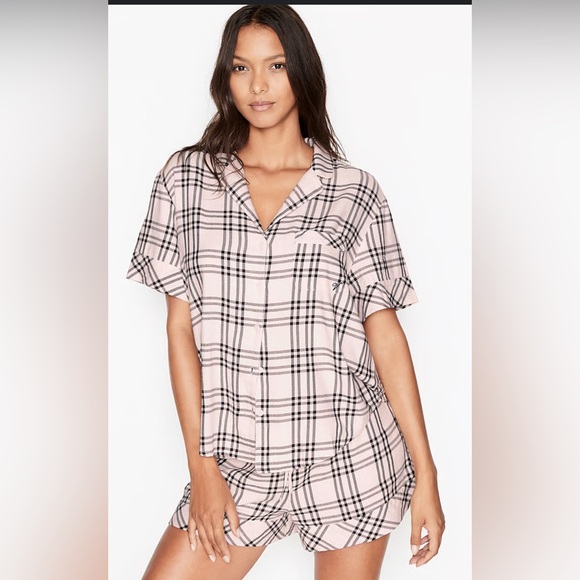 Victoria Secret Short Pajama Set Pink Gray Plaid Size Medium EUC - Picture 1 of 15